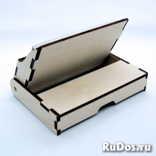 Визитница из дерева "Кассета" изображение 9