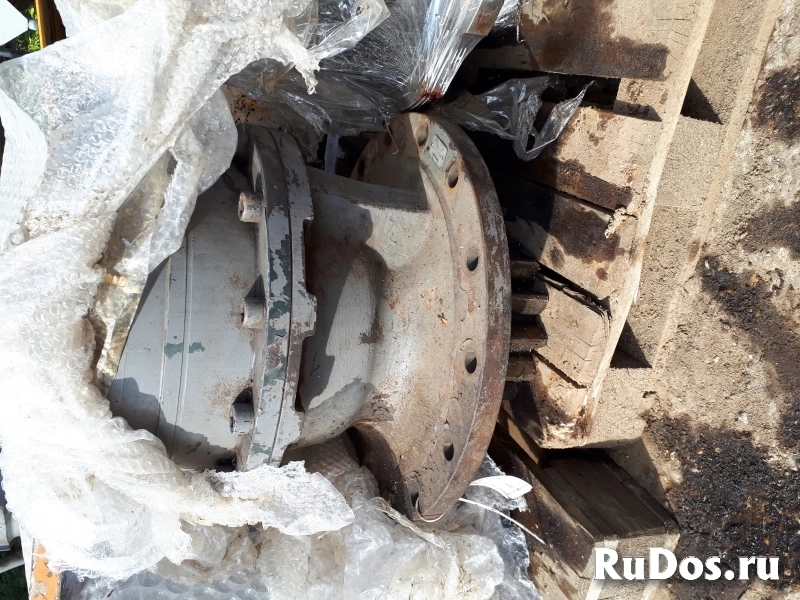 Редуктор поворота (без гидромотора) 9236591 изображение 3