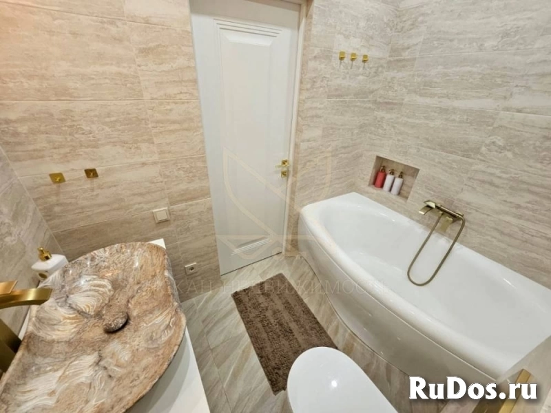 Продам 2 комнатную квартиру 60 м2 изображение 9