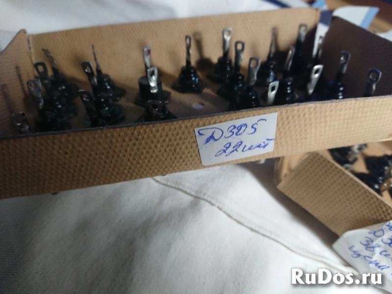 Тиристоры.  Оптроны.  Симисторы.  Диоды.  Стабилитроны.  Динисторы.  Варикап. изображение 10