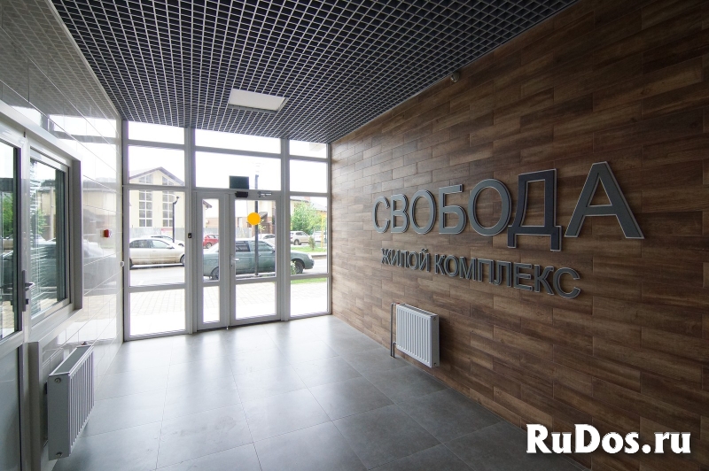 Жизнь на высоте: двухкомнатная квартира для большой семьи изображение 6