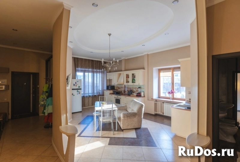 Коттедж 272 м² на участке 4 сот. изображение 11