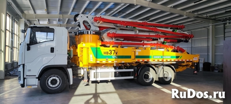 Автобетононасос HB37V 37 м на шасси ISUZU изображение 5
