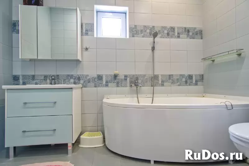 Просторный двухэтажный дом в развитом районе Краснодара изображение 6