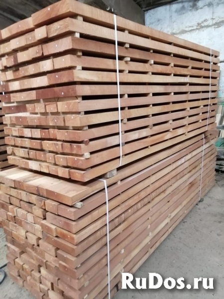 Пиломатериалы, кругляк из дуба, бука, ясеня, клена, акации, карагача, липы фото