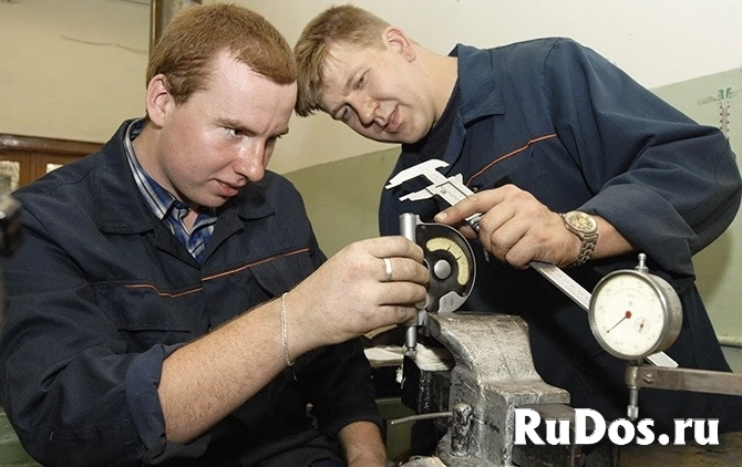 Слесарь инструментальщик в г.Сим (вахта) фото