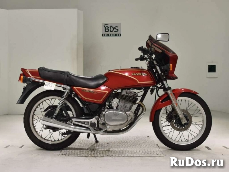 Мотоцикл дорожный Honda CB250RS Z рама MC02 фото