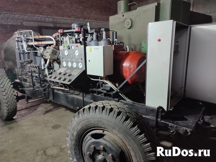 Продам УКС 400 компрессор высокого давления на шасси 2-ПН-4М изображение 8