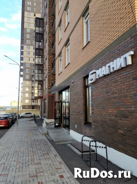 100 м², на первой линии изображение 4