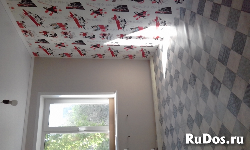 Ремонт квартир. по-клейка обоев фотка