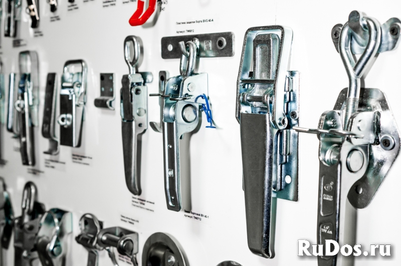 Запчасти и светотехника для прицепа изображение 3