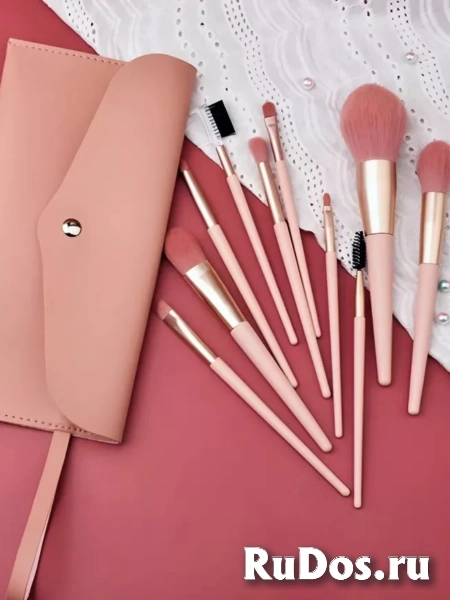 Кисти для макияжа в наборе пудровый цвет фотка