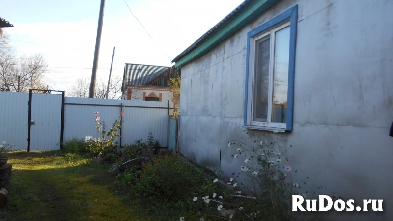 Продается добротный брусовой дом с большим приусадебным участком изображение 3