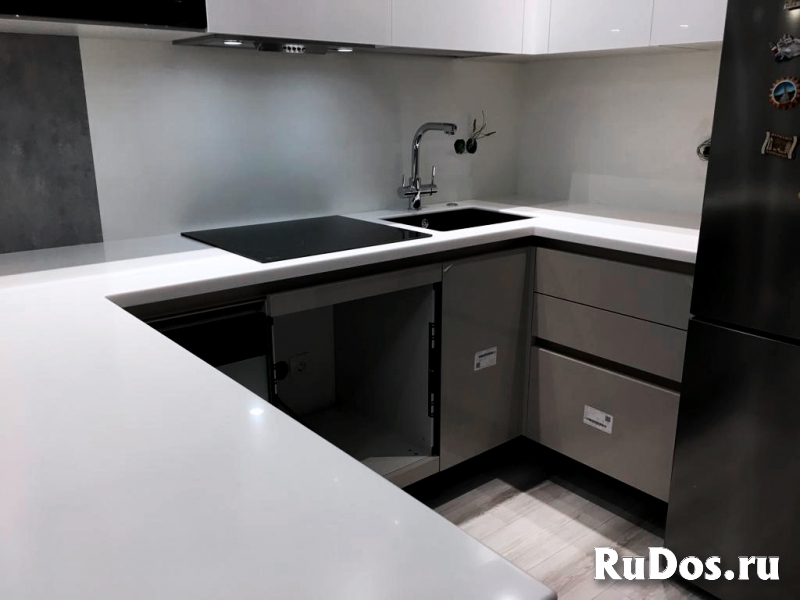 Кухонная столешница из искусственного камня м2 изображение 5