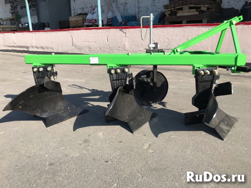 Плуг отвальный навесной ПЛМ 3-35, ПЛМ 5-35, OGR с углоснимом фотка