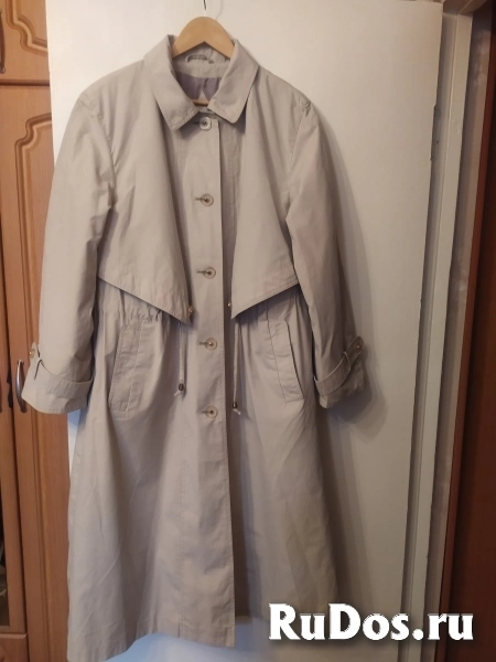 Продаю женский плащ Three Start фото