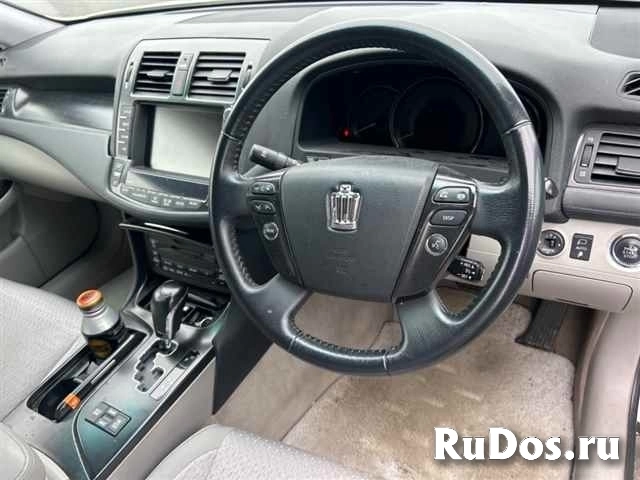 Toyota Crown, 2008 год фотка