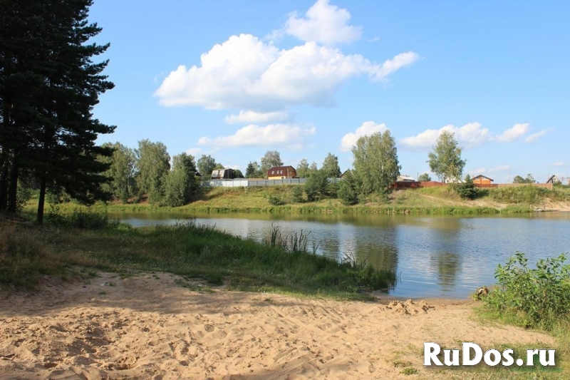 Участок в деревне. Рядом речка, лес. Подмосковье фото