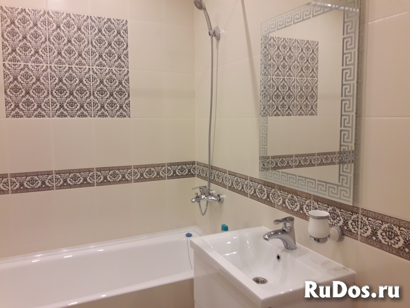 шикарная квартира в центре возле метро в элитном доме изображение 3