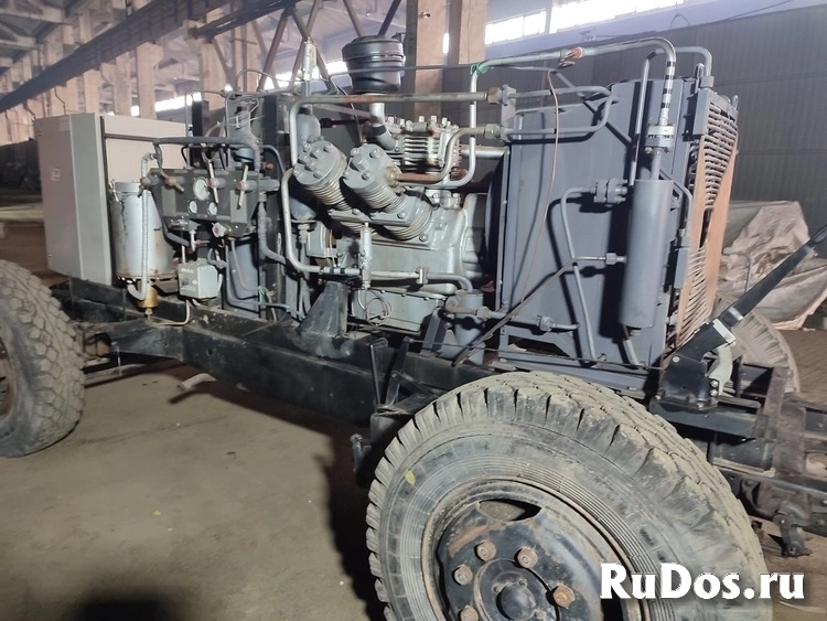 Продам УКС 400 компрессор высокого давления на шасси 2-ПН-4М изображение 7