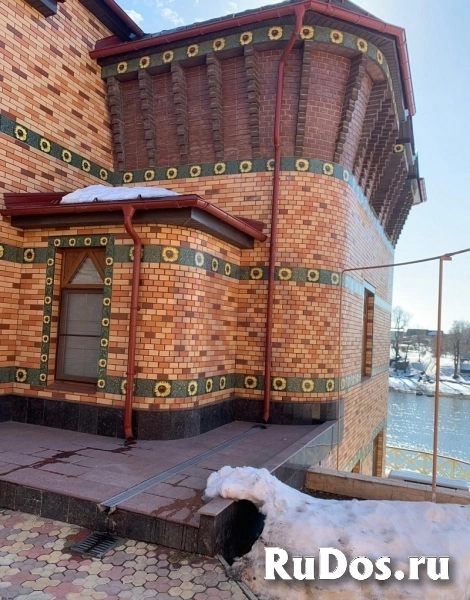 Домовладение с причалами в исторической местности в селе Верхнее Мячково. изображение 3