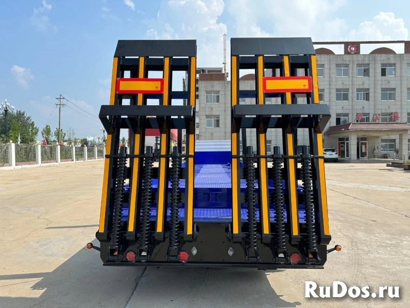 Полуприцеп-тяжеловоз (трал) низкорамный, 60тонн, 3 оси TONGYADA изображение 7