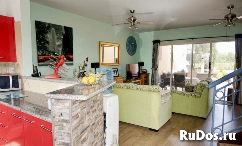 Смежный 2-спальный дом с террасой на крыше в районе Пафоса-Кипр изображение 5