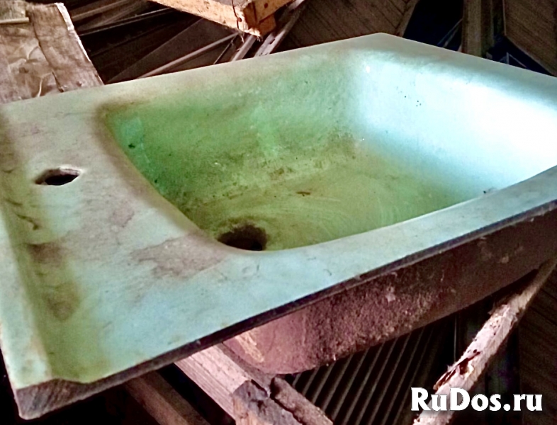 Мойка чугунная эмалированная нежно-салатового цвета с одной чашей фото