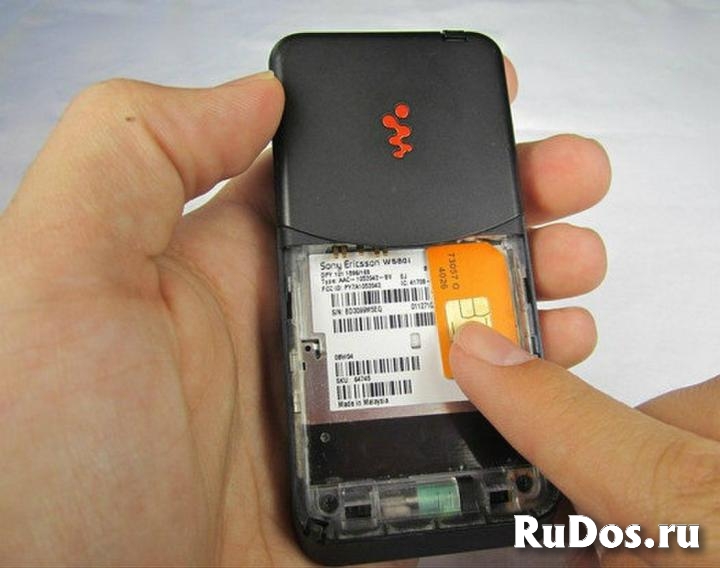 Новый Sony Ericsson W580i (оригинал.комплект) изображение 4