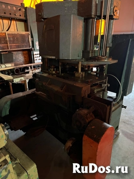 Закаточная машина, Аэрозольный баллон,Cevolani изображение 3