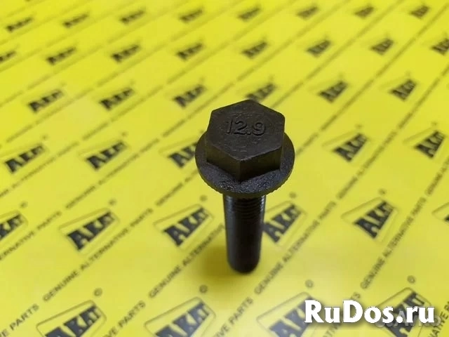 Болт планетарной шестерни JCB 826/01060 изображение 3