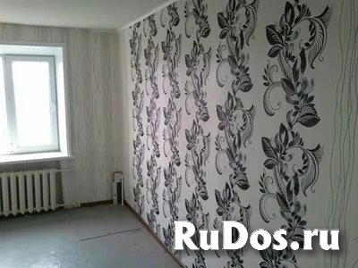 Поклейка обоев ремонт квартир изображение 7