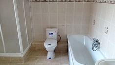 Услуги сантехника и электрика картинка из объявления