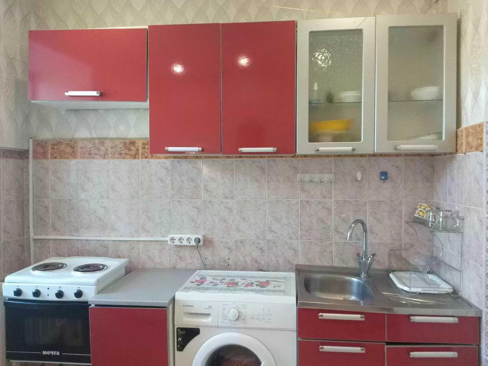 Продам шикарную 1-квартиру в п Ульт-Ягун картинка из объявления
