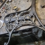 Чугунные боковины для скамейки в объявлении 1 фото Чугунные боковины для скамейки картинка из объявления