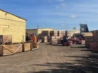 Продажа 4 зданий 6640 м2 на 2,2 га земли картинка из объявления