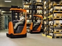 Водитель погрузчика в объявлении 1 фото Водитель погрузчика картинка из объявления