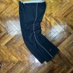 Спортивные штаны Nike в объявлении 3 фото Спортивные штаны Nike картинка из объявления