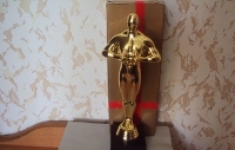 Статуетка Оскар в объявлении 1 фото Статуетка Оскар картинка из объявления