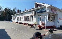 Официант в объявлении 1 фото Официант картинка из объявления