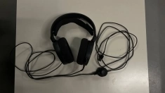 Продам Наушники Steelseries Arctis Chat 5 в объявлении 6 фото Продам Наушники Steelseries Arctis Chat 5 картинка из объявления