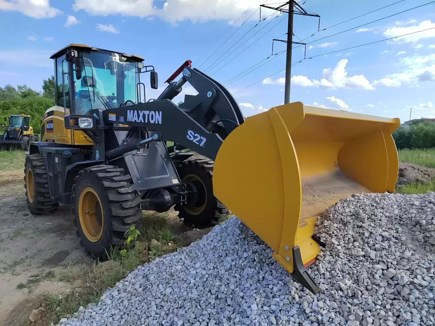 Фронтальный погрузчик MAXTON S27 картинка из объявления