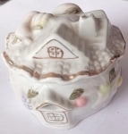 Испанская фарфоровая шкатулка в объявлении 1 фото Испанская фарфоровая шкатулка картинка из объявления