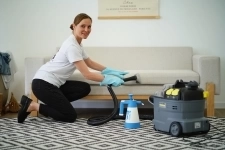 Уборка квартир, химчистка мебели картинка из объявления