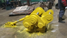 Фирменный крашер механический для экскаватора картинка из объявления