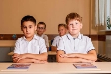 Частная школа. Обучение без оплаты летних месяцев Пятигорск картинка из объявления