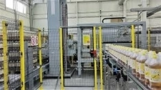 Упаковщик на завод напитков. Вахта картинка из объявления