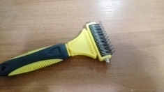 Двусторонняя щетка для собак и кошек из стали картинка из объявления