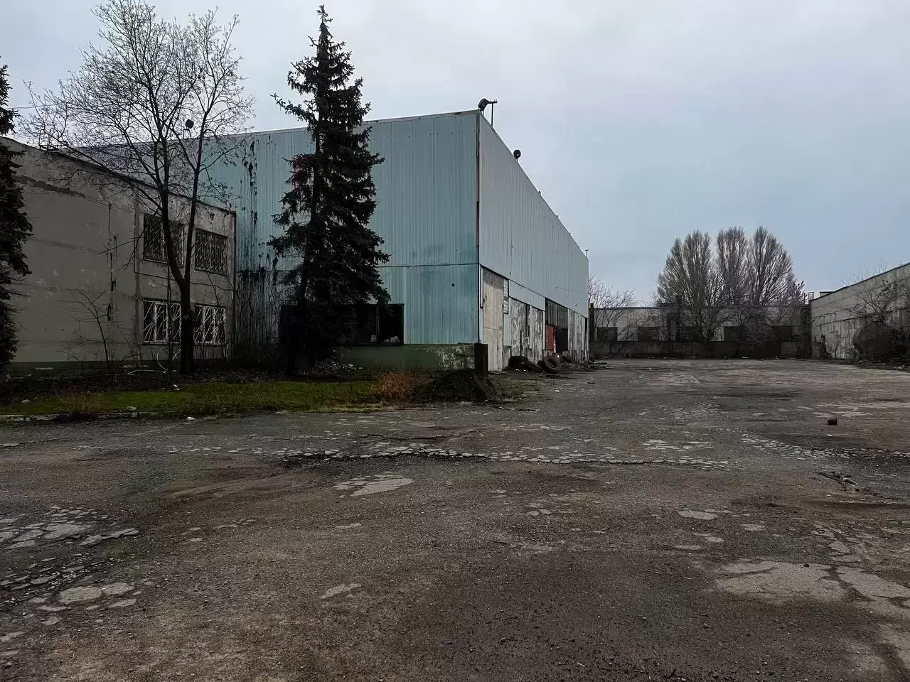 Продажа промышленно-офисной базы 2300 м2 в объявлении 10 фото Продажа промышленно-офисной базы 2300 м2 картинка из объявления