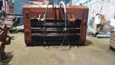 Мощный просеивающий ковш на складе картинка из объявления